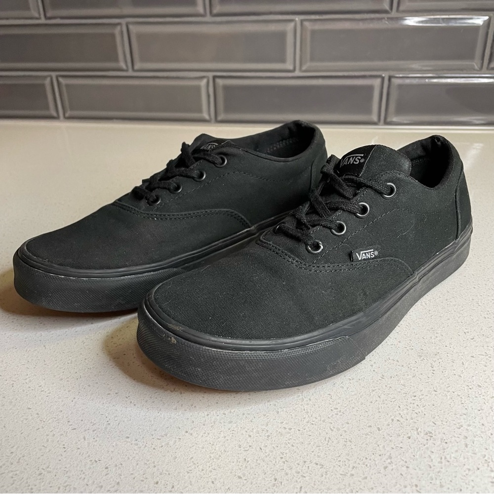 VANS DOHENY SKATE SHOES WOMENS 9.5